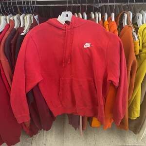Nike Mens Sportswear Club Fleece Pullover Hoodie University Red